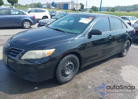 2011 Toyota Camry Le z USA, uszkodzony, nr VIN 4T4BF3EK8BR218557